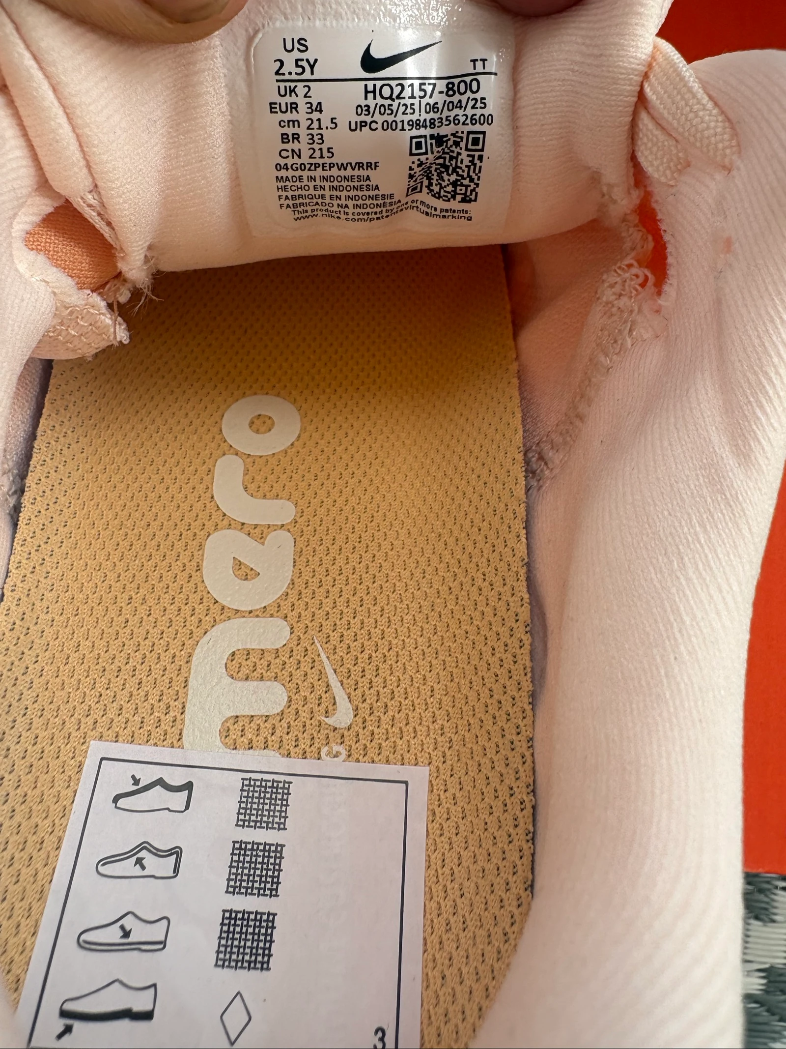 Nike Vomero 18 sneakers – photo 9